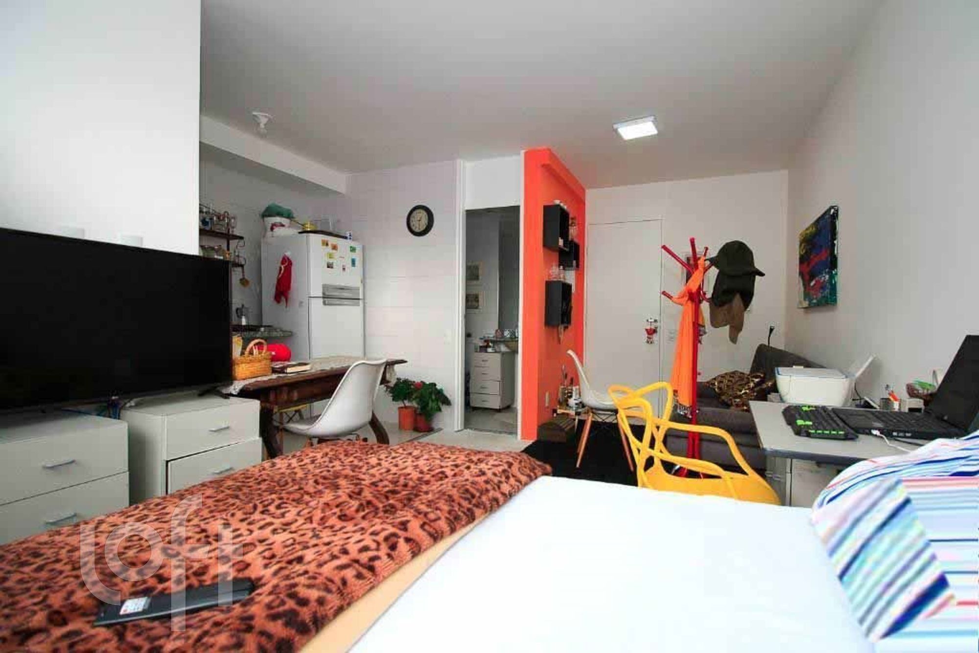 Apartamento à venda com 1 quarto, 33m² - Foto 19
