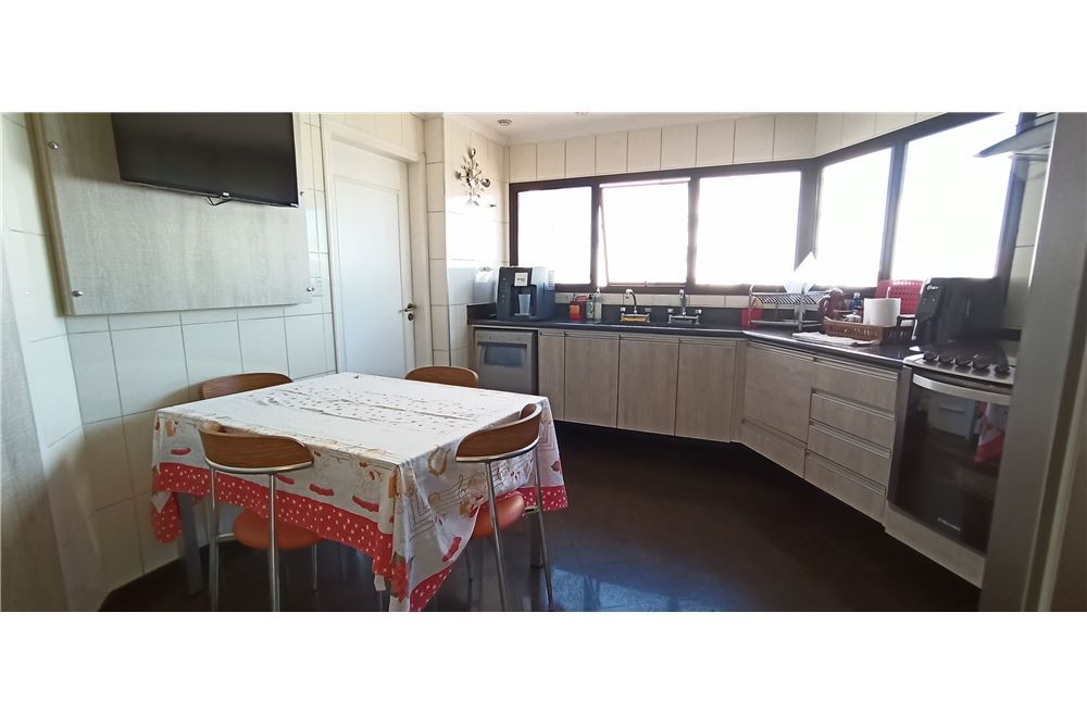 Apartamento à venda com 3 quartos, 165m² - Foto 27