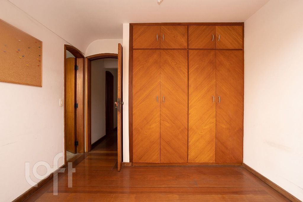 Apartamento à venda com 3 quartos, 184m² - Foto 9