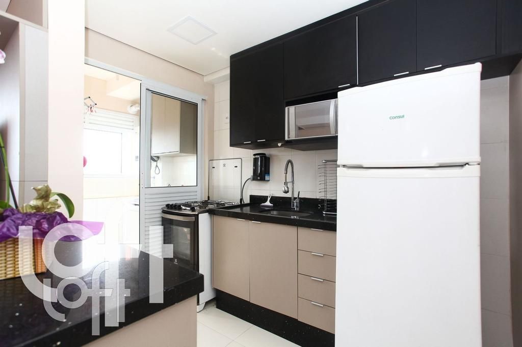 Apartamento à venda com 2 quartos, 43m² - Foto 28