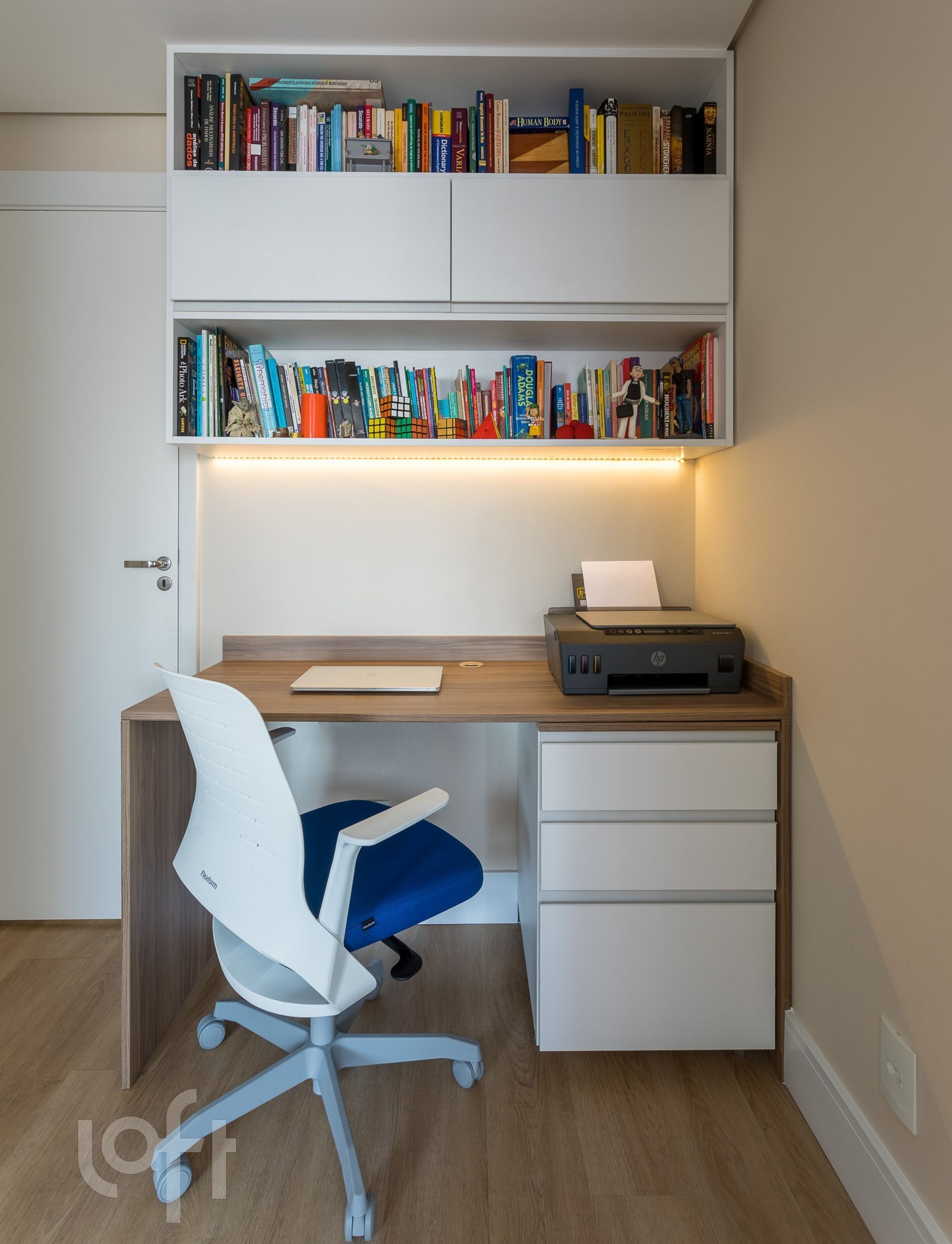 Apartamento à venda com 3 quartos, 125m² - Foto 2