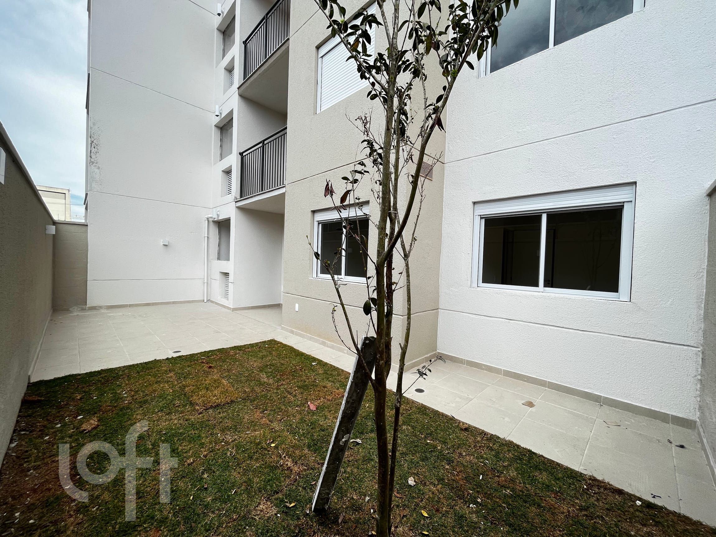 Apartamento à venda com 2 quartos, 82m² - Foto 3