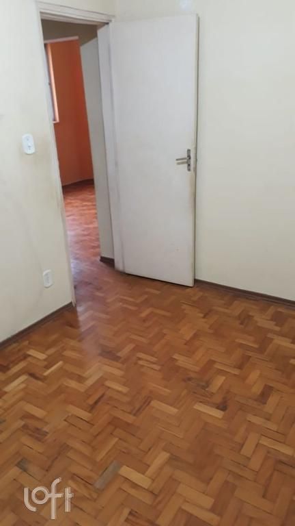 Apartamento à venda com 2 quartos, 70m² - Foto 1