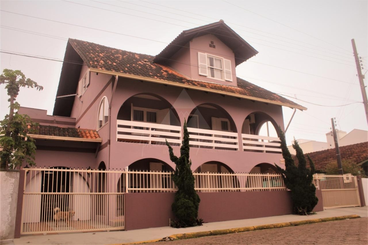 Sobrado, 8 quartos, 283 m² - Foto 1