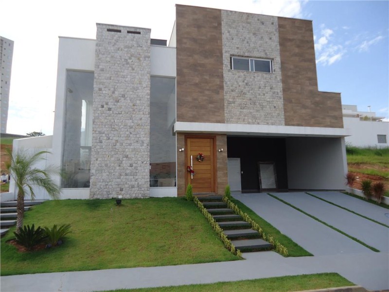 Sobrado com 3 dormitórios à venda, 245 m² por R$ 1.000.000 -