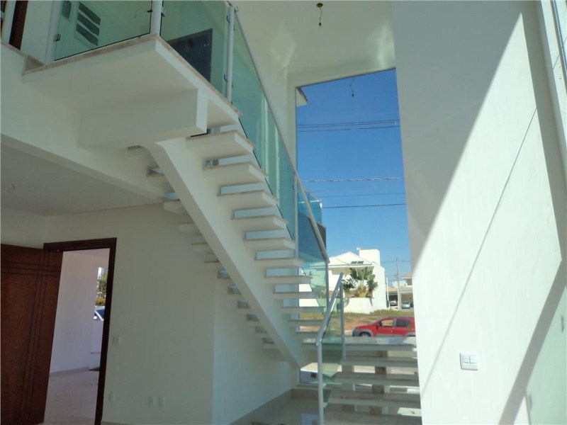 Sobrado com 3 dormitórios à venda, 250 m² por R$ 987.000 - c