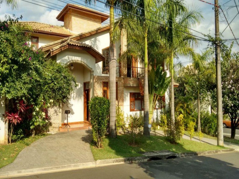 Sobrado com 5 dormitórios à venda, 426 m² por R$ 2.310.000,0