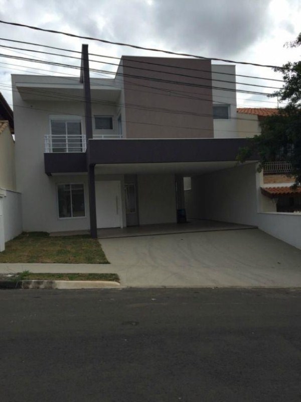 Sobrado com 3 dormitórios à venda 347 m² por R$ 2.110.000 - 