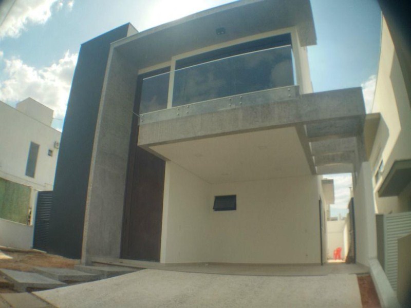Sobrado com 4 dormitórios à venda, 285 m² por R$ 1.710.000 -