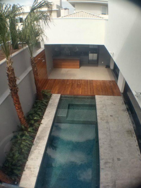 Sobrado com 4 dormitórios à venda, 353 m² por R$ 2.590.000 -