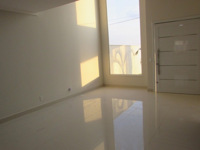 Sobrado com 4 dormitórios à venda, 250 m² por R$ 1.050.000 -