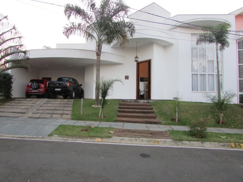 Casa com 2 dormitórios à venda, 260 m² por R$ 1.250.000,00 -