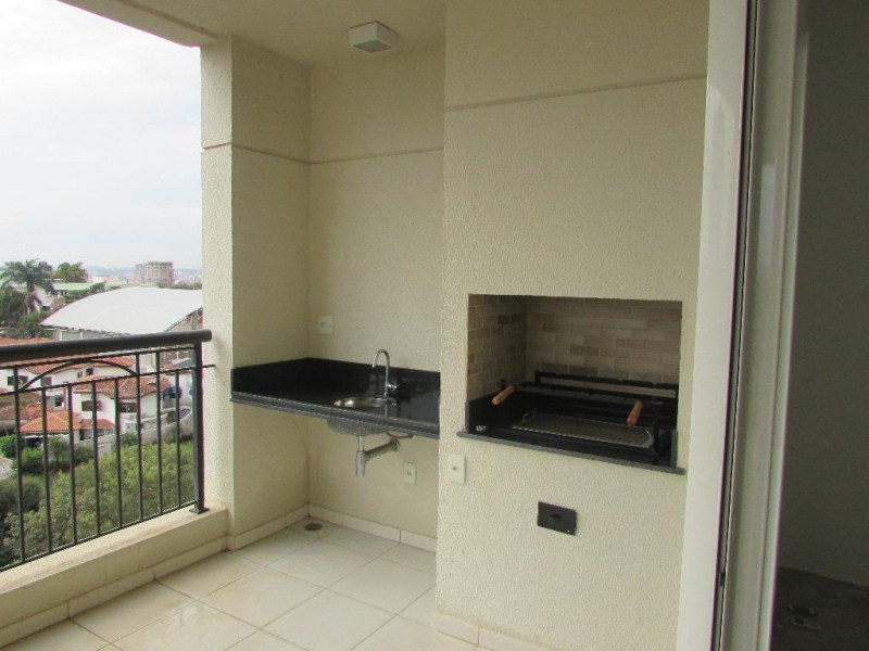 Apartamento com 3 dormitórios à venda, 196 m² por R$ 1.310.0