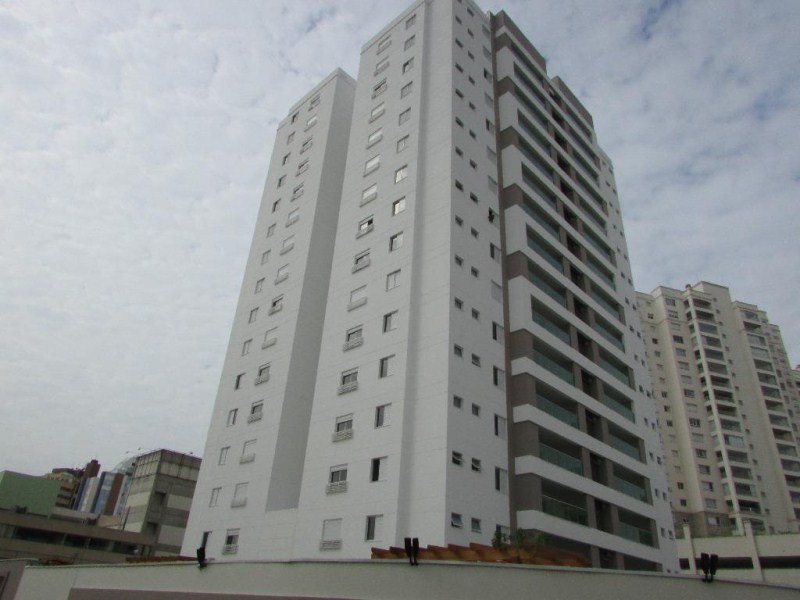Apartamento com 3 dormitórios à venda, 151 m² por R$ 1.200.0