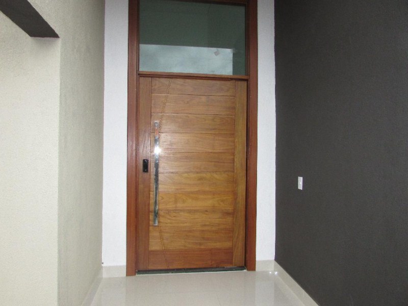 Sobrado com 3 dormitórios à venda, 215 m² por R$ 900.000,00 
