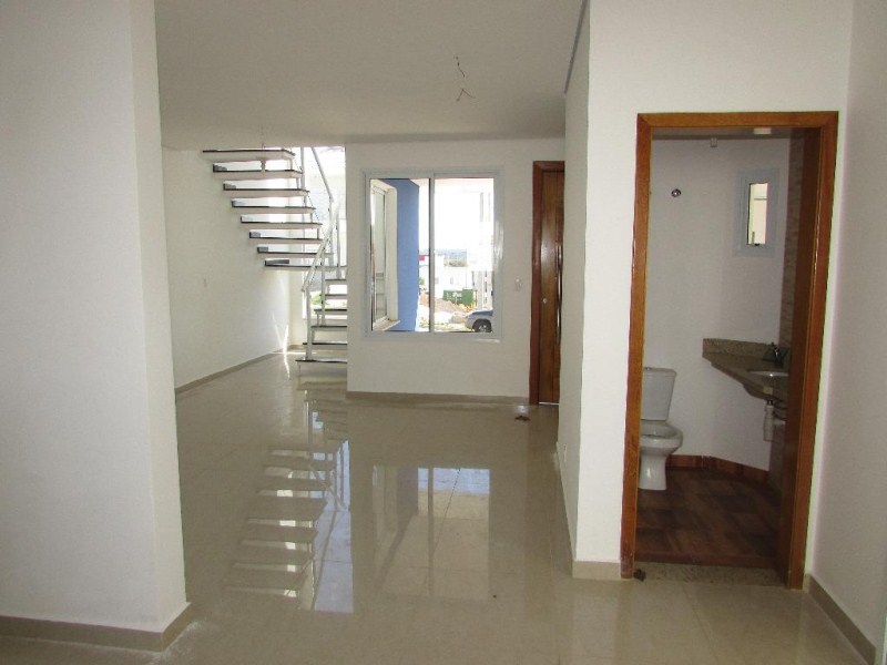 Sobrado com 3 dormitórios à venda, 165 m² por R$ 510.000,00 