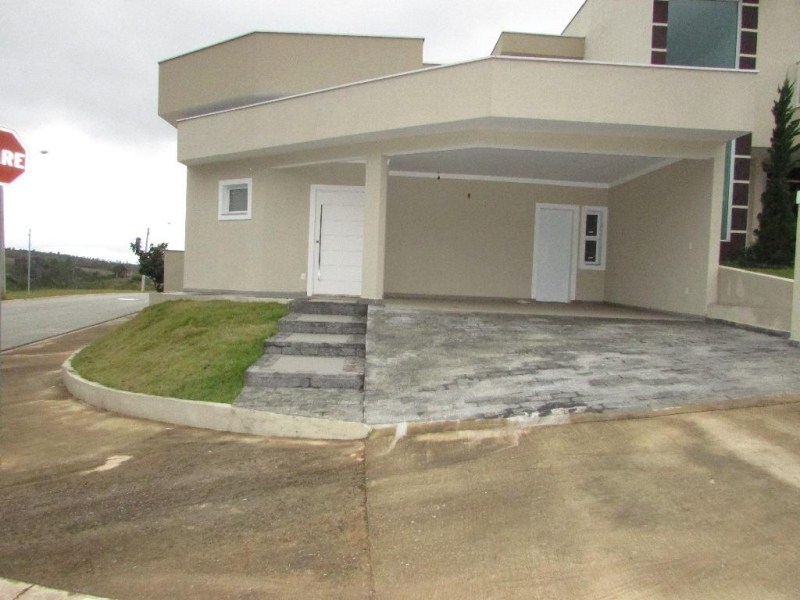 Casa com 3 dormitórios à venda, 156 m² por R$ 685.000 - cond