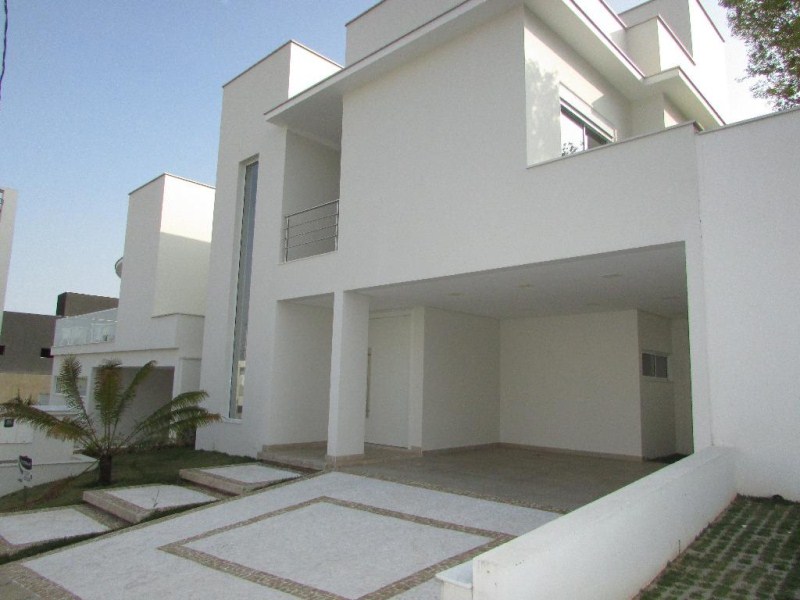Sobrado com 3 dormitórios à venda, 269 m² por R$ 1.760.000 -