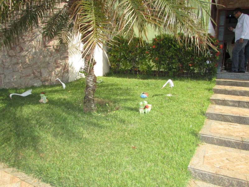 Sobrado com 3 dormitórios à venda, 443 m² por R$ 1.410.000,0