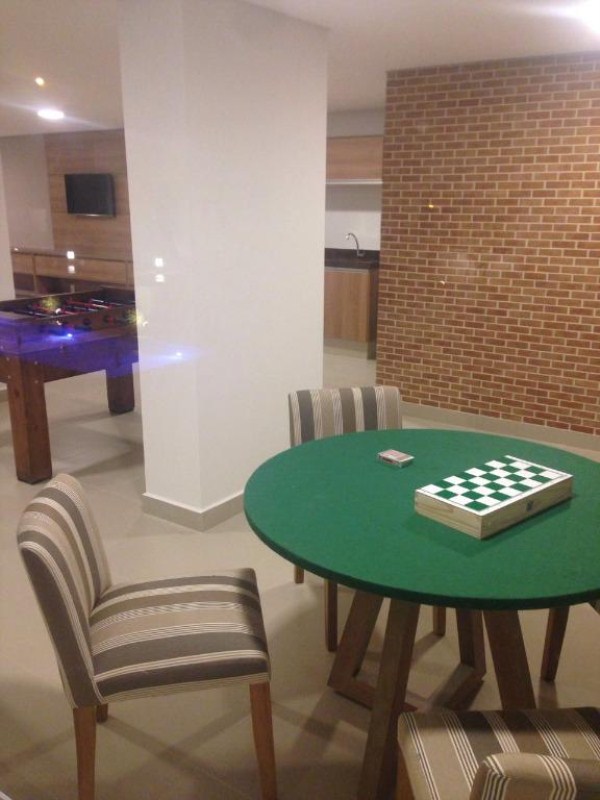 Apartamento com 3 dormitórios à venda, 151 m² por R$ 960.000