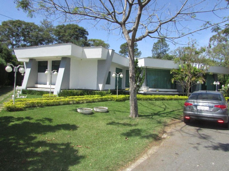Casa com 3 dormitórios para alugar, 334 m² por R$ 6.500,00/m