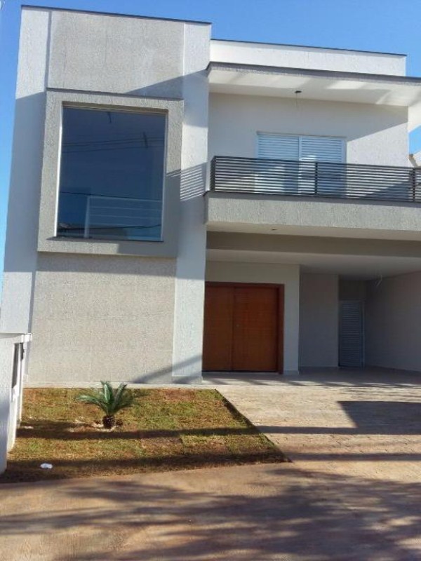 Sobrado com 3 dormitórios à venda, 200 m² por R$ 665.000,00 