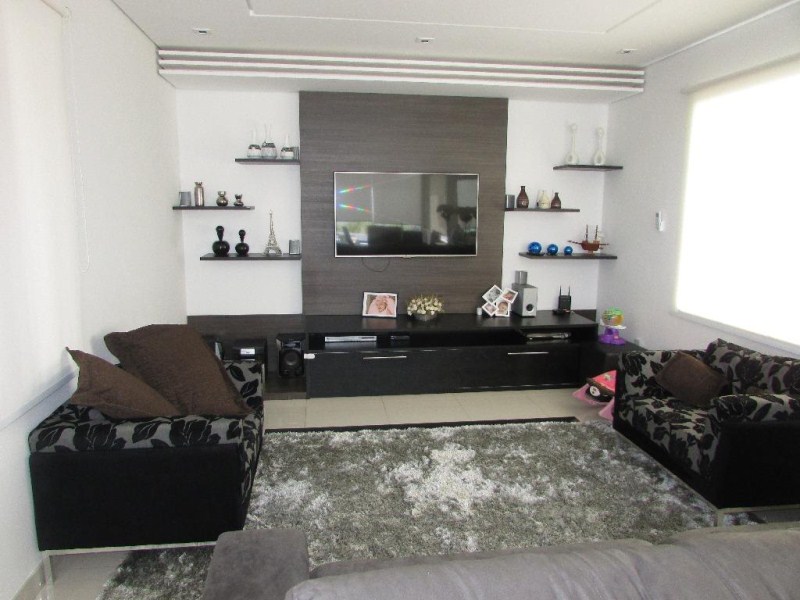 Sobrado com 3 dormitórios à venda, 291 m² por R$ 1.190.000,0
