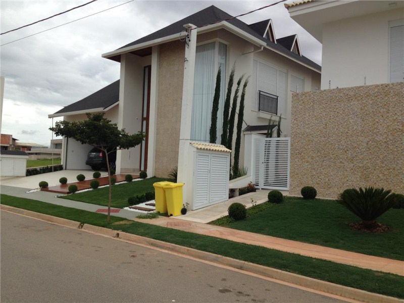 Sobrado com 3 dormitórios à venda, 450 m² por R$ 2.510.000,0