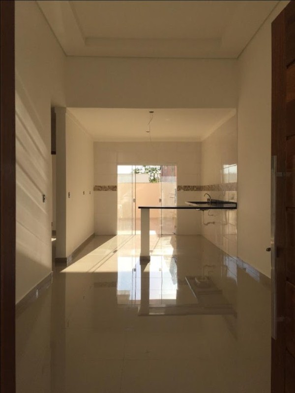 Casa com 3 dormitórios à venda, 105 m² por R$ 370.000 - cond