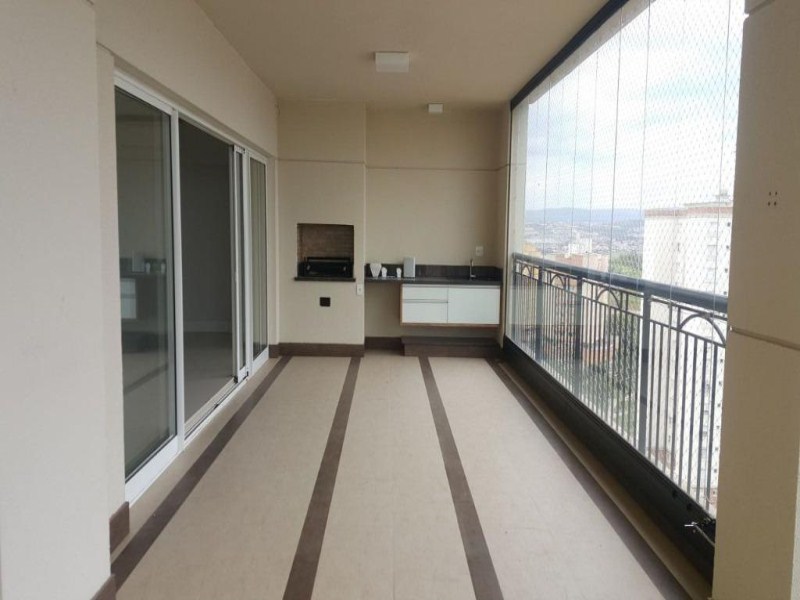 Apartamento com 3 suítes à venda, 247 m² por R$ 2.310.000 - 