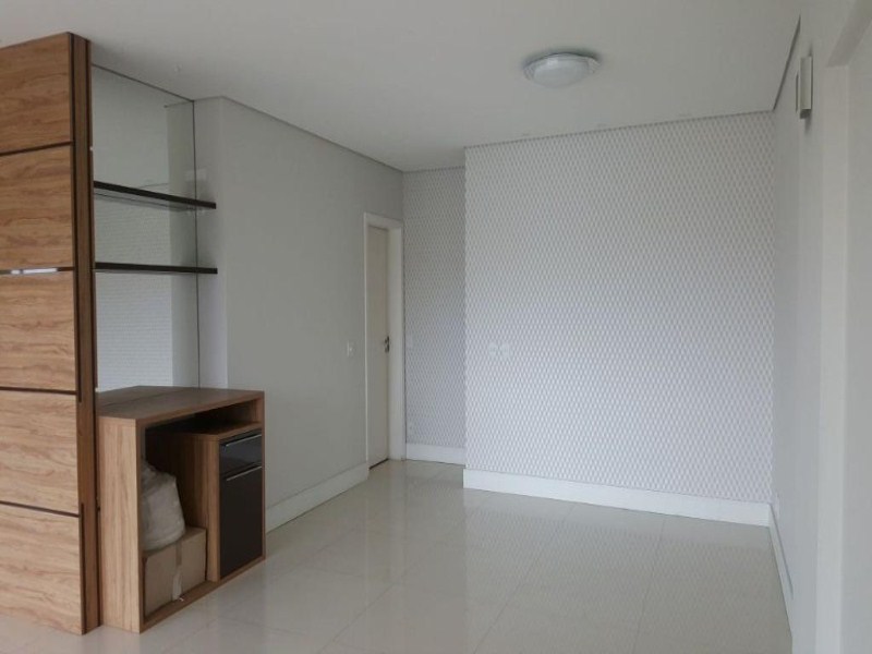 Apartamento com 3 suítes à venda, 247 m² por R$ 2.310.000 - 