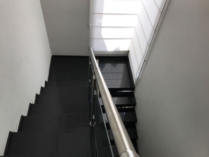 Sobrado com 5 dormitórios à venda, 471 m² por R$ 1.710.000,0