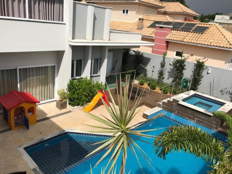 Sobrado com 5 dormitórios à venda, 471 m² por R$ 1.710.000,0