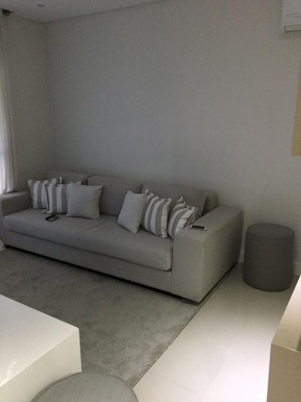 Apartamento com 2 dormitórios à venda, 67 m² por R$ 320.000, - foto 3