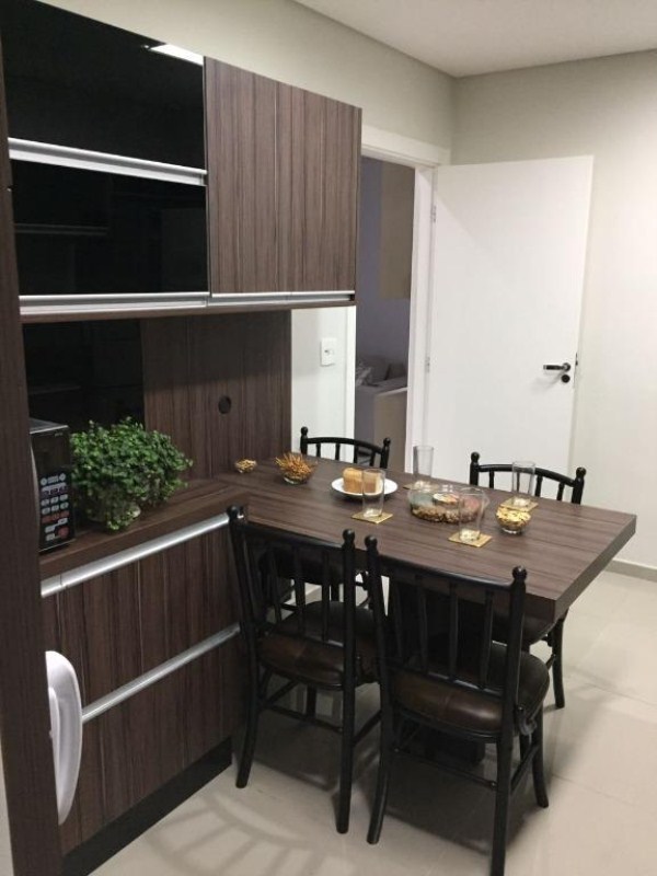 Apartamento com 2 dormitórios à venda, 67 m² por R$ 320.000, - foto 4