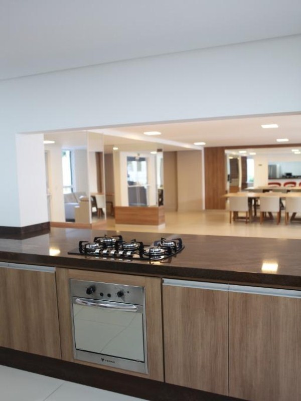 Apartamento com 3 dormitórios à venda, 151 m² por R$ 1.200.0