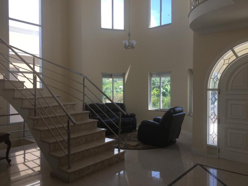 Sobrado com 4 dormitórios à venda, 545 m² por R$ 2.500.000.0