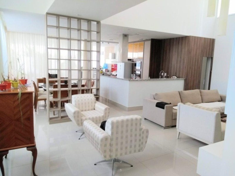 Sobrado com 3 dormitórios à venda, 371 m²- condomínio reside