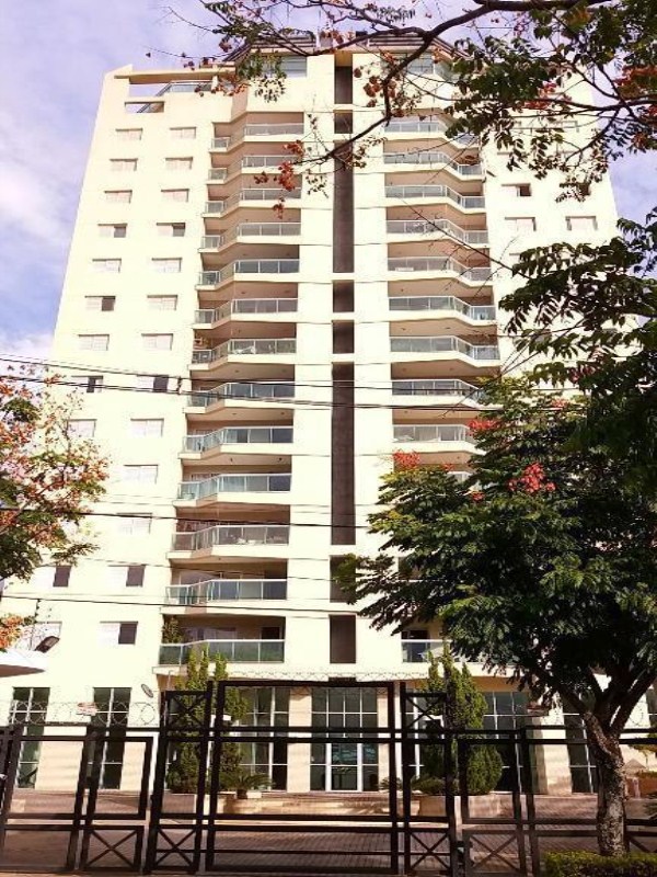 Apartamento com 3 dormitórios à venda, 140 m² por R$ 780.000