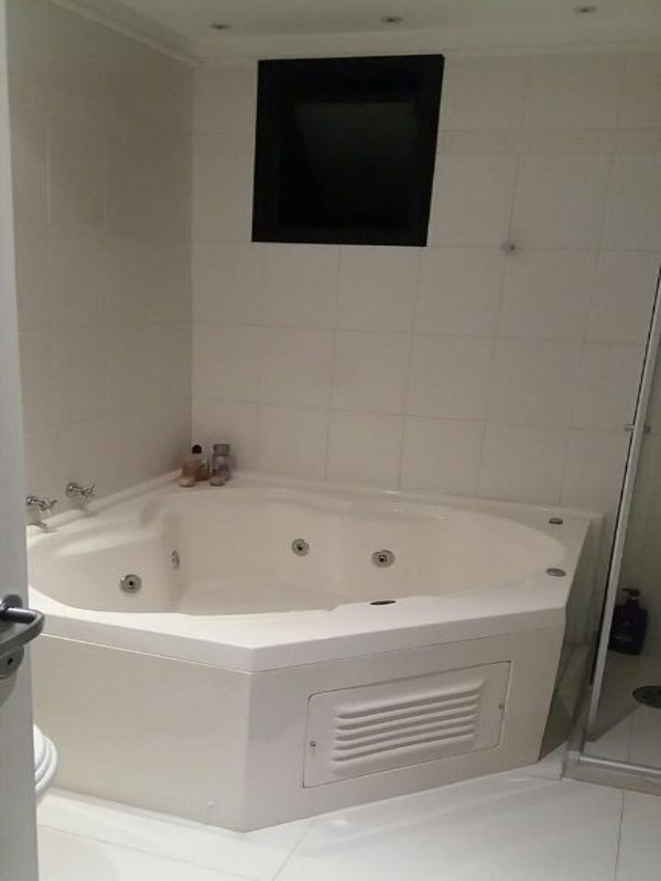 Apartamento com 4 dormitórios à venda, 194 m² por R$ 1.400.0 - foto 3