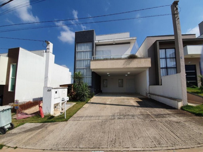 Sobrado com 3 dormitórios à venda, 180 m² por R$ 720.000 - c