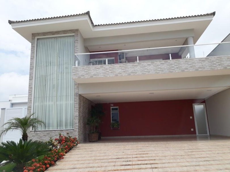 Sobrado com 3 dormitórios à venda, 318 m² por R$ 1.400.000 -