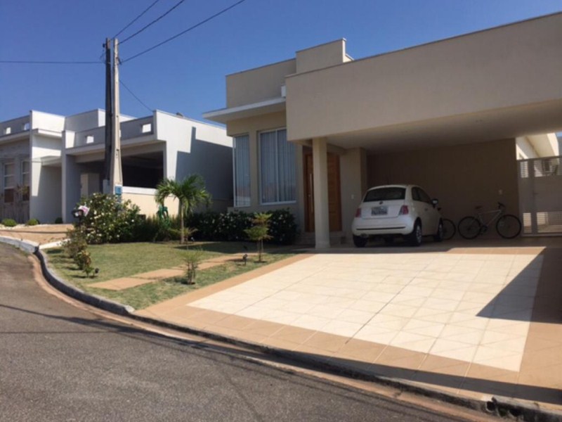 Casa com 3 dormitórios à venda, 174 m² por R$ 970.000 - cond