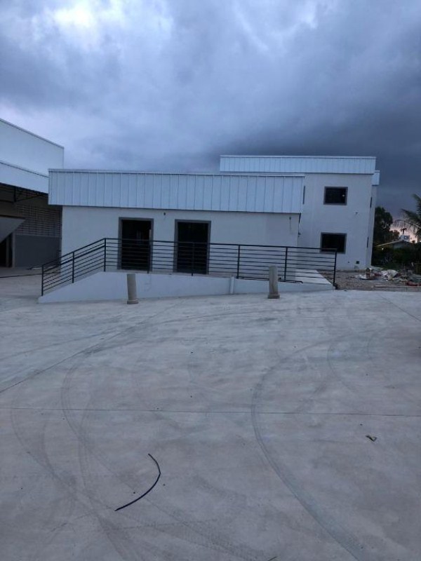 Galpão à venda, 4800 m² por R$ 10.000.000 - colinas i - araç