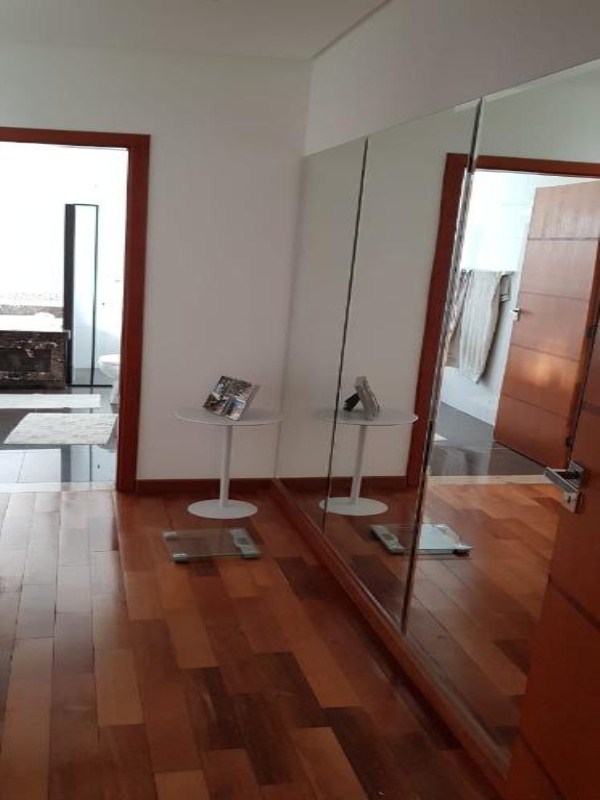 Sobrado com 4 dormitórios à venda, 288 m² por R$ 1.200.000 -