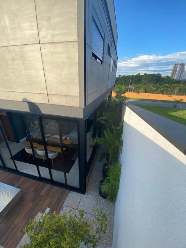 Sobrado com 4 dormitórios à venda, 465 m² por R$ 2.700.000 -