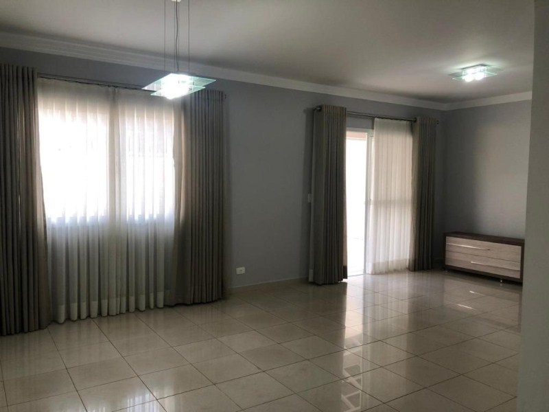 Sobrado com 4 dormitórios à venda, 180 m² por R$ 790.000 - c