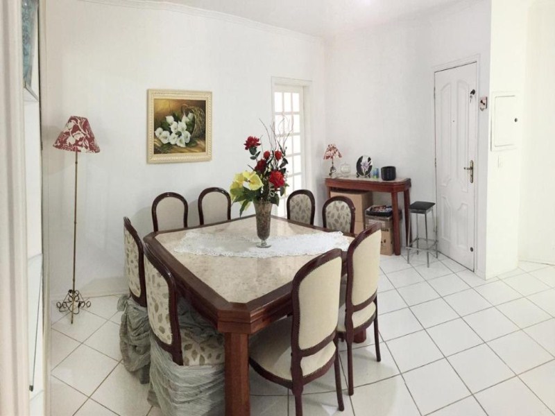 Apartamento com 3 dormitórios à venda, 90 m² por R$ 350.000 