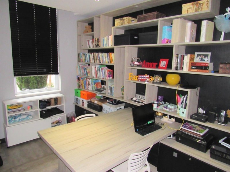 Maravilhoso sobrado com 3 dormitórios à venda, 380 m² por R$