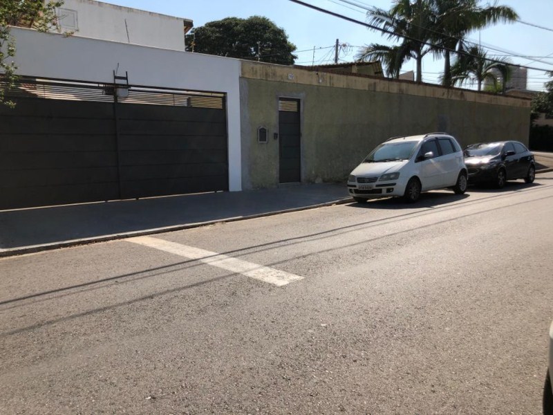 Sobrado com 2 dormitórios à venda, 320 m² por R$ 1.000.000 -